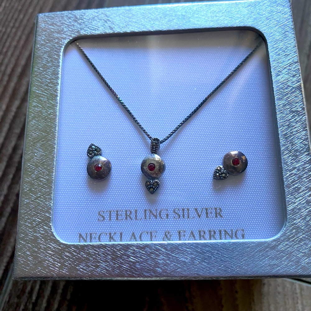 Sterling Silver Necklace With Matching Earrings Set In Gift Box